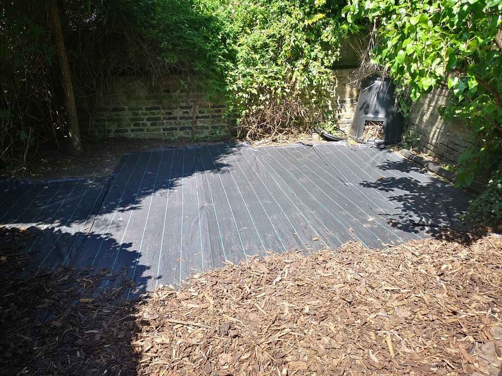 mulch installation services Tooting