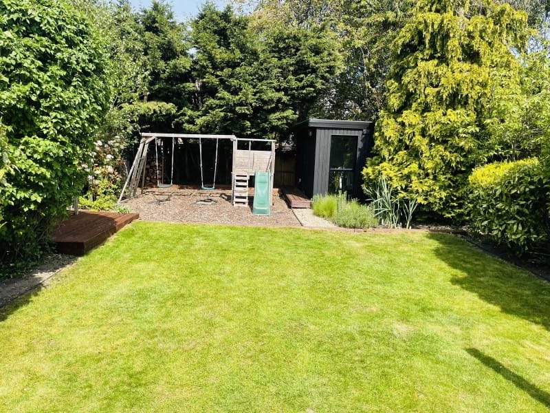 Refresh Your Space: Professional Garden Cleaning in South East London